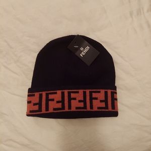 Mens F hat